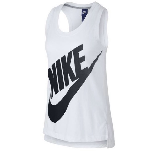 Nike Tops - Women’s Nike Tank